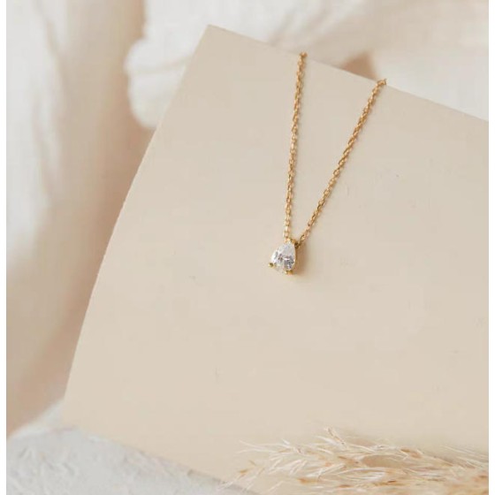 Classic Dainty Crystal Pendant Necklace Simple Chic Jewelry