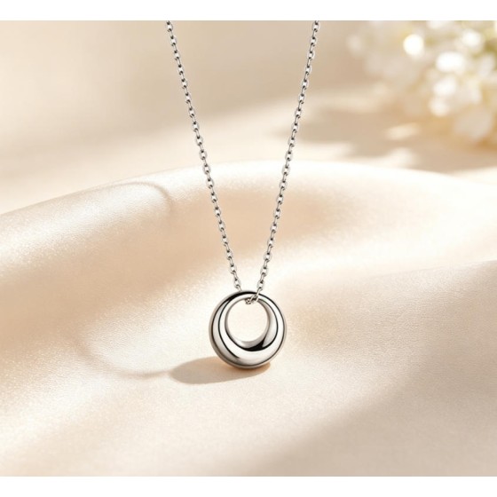 Simple Round Ring Necklace for Women – Minimalist Circle Pendant Stainless Steel Everyday Jewelry