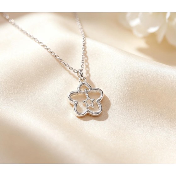 Small Star Necklace Elegant Minimal Star Pendant Necklace