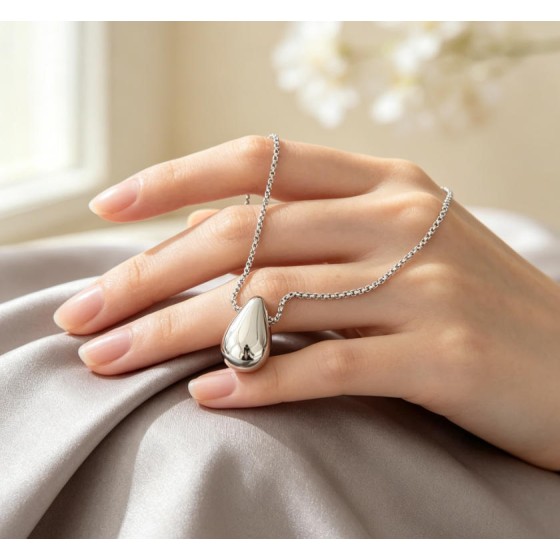 Minimal Drop Necklace for Women Elegant Silver Pendant Chain for Everyday Wear