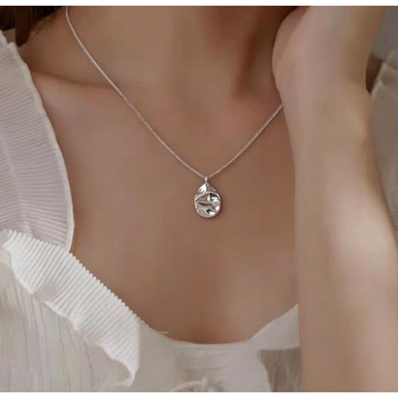 Elegant Gold Drop Necklace Minimal Everyday Jewelry for Women